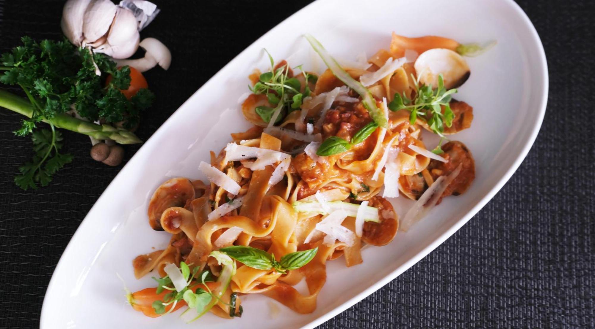 The Bloom Classic - Hotel And Bistro Hanoi Kültér fotó